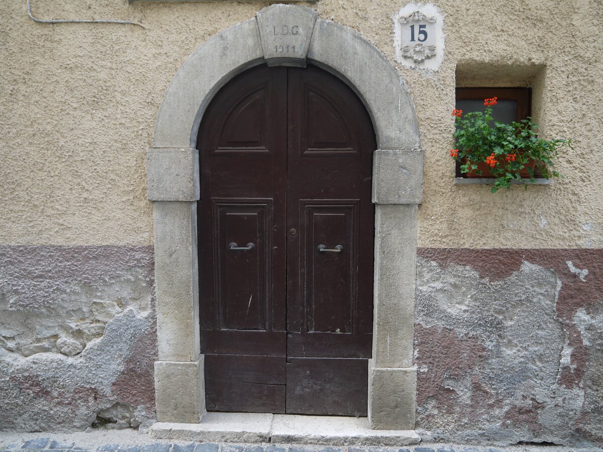 Old house in Canistro Superiore
