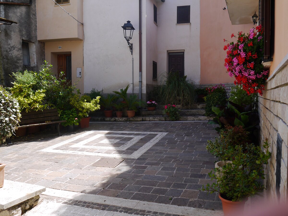 A corner of Canistro Superiore